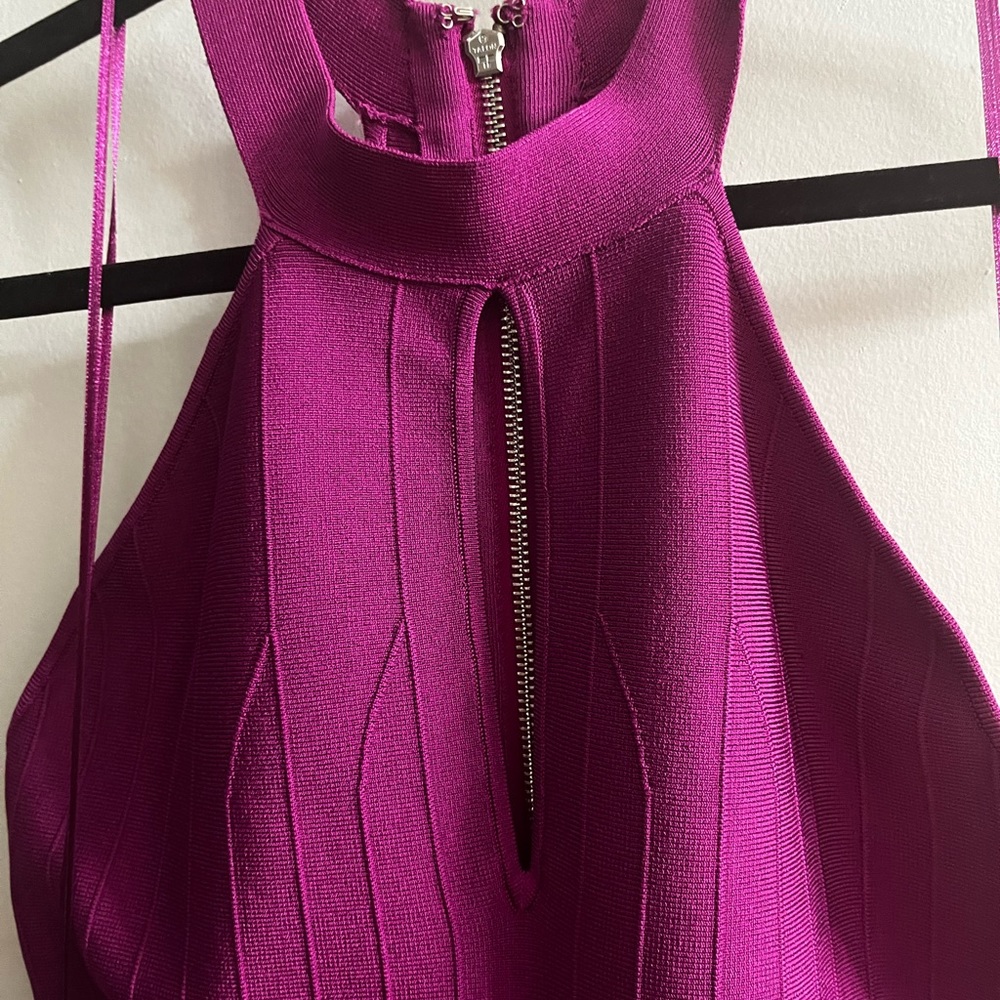 NWT, Guess Brand, Fuchsia, Halter, Body Con style, short, Mini Dress - Picture 6 of 13